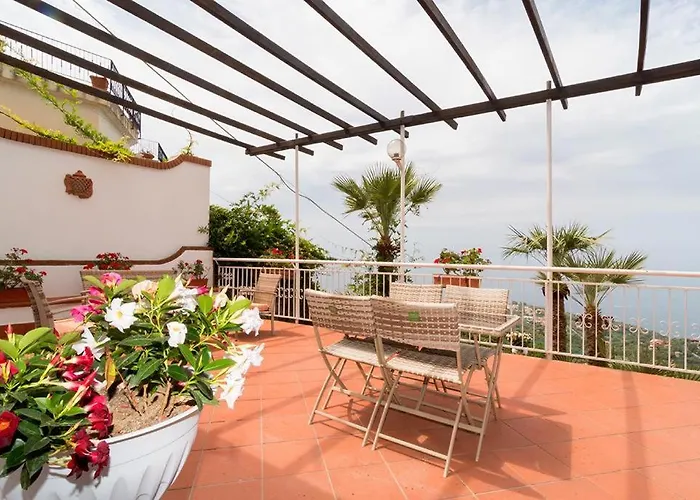 Chiara سورينتو